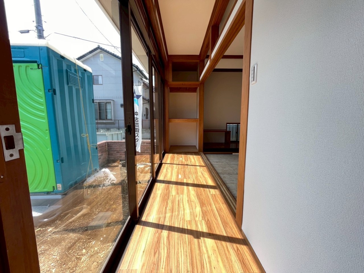 【縁側】ぽかぽかあたたかい光が入る縁側です♪