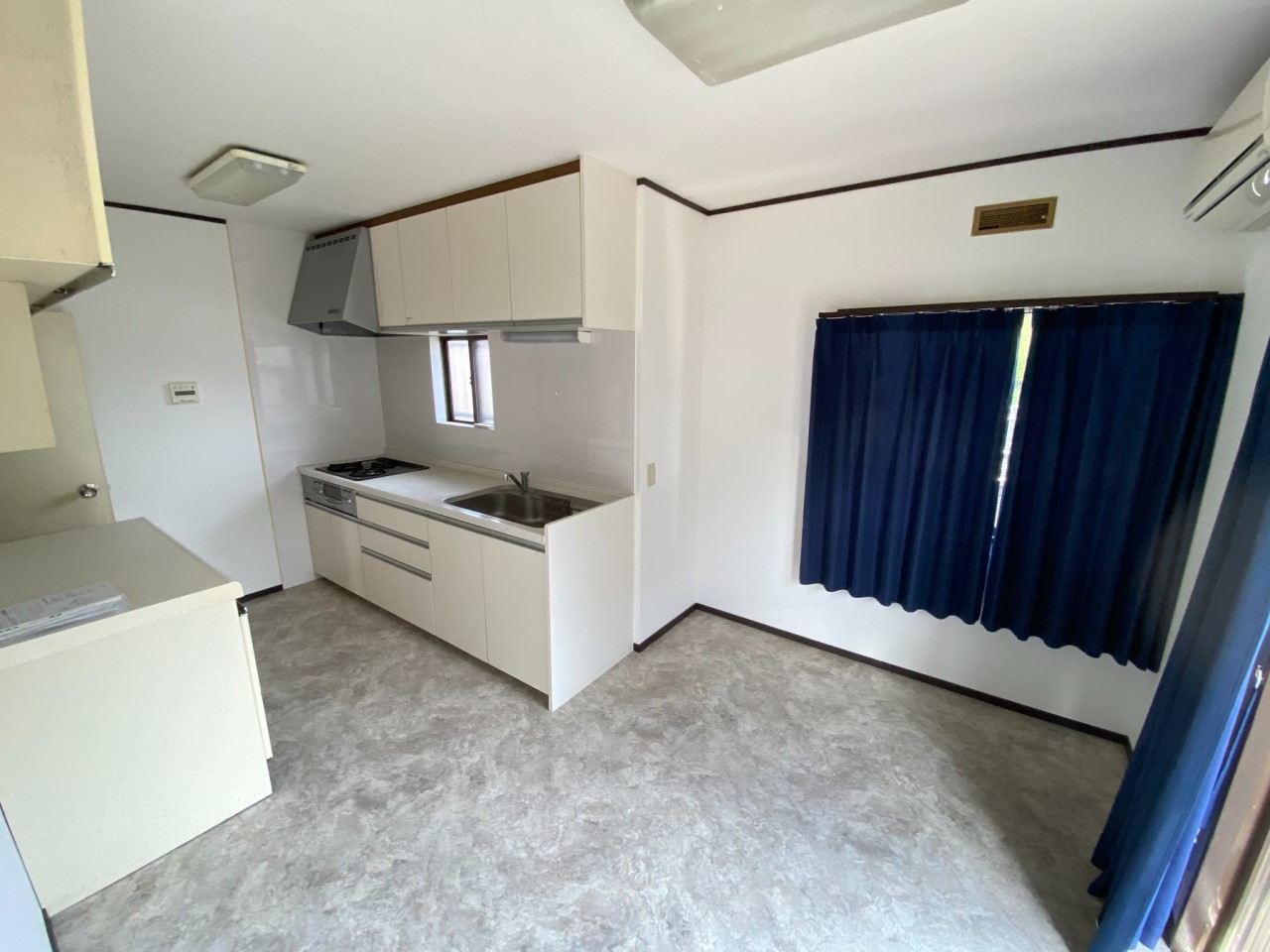 【キッチン】光の入る明るいキッチンです＾＾