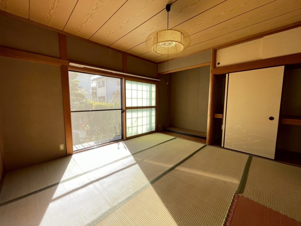 【和室】優しい光が入るお部屋です♪  