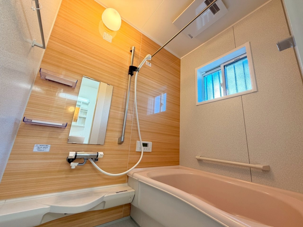 【浴室】清潔感のあるユニットバス♪