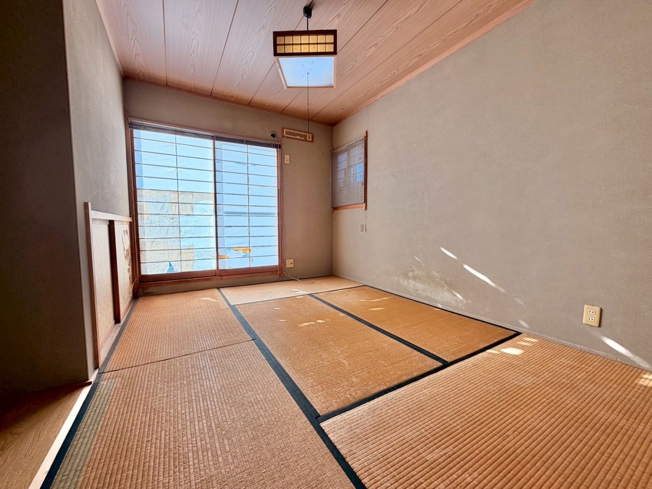 【和室】2階の和室は洋室にリフォーム致します♪  ※リフォーム前写真