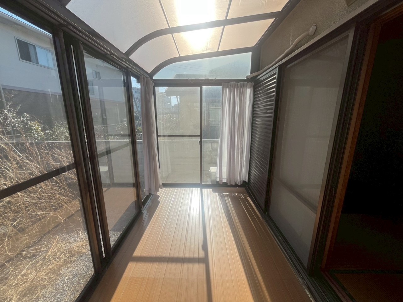 【サンルーム】砂埃や花粉を気にせずにお洗濯物が干せます♪