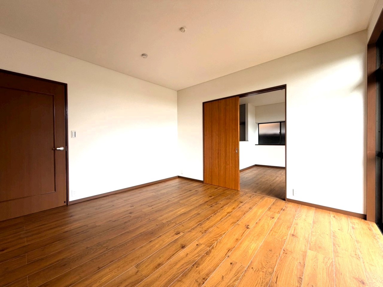 【１F洋室】ゆったりと過ごせるお部屋です♪  