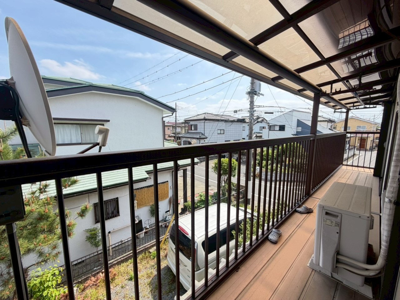 【バルコニー】広々としているので、お布団がたくさん干せます♪