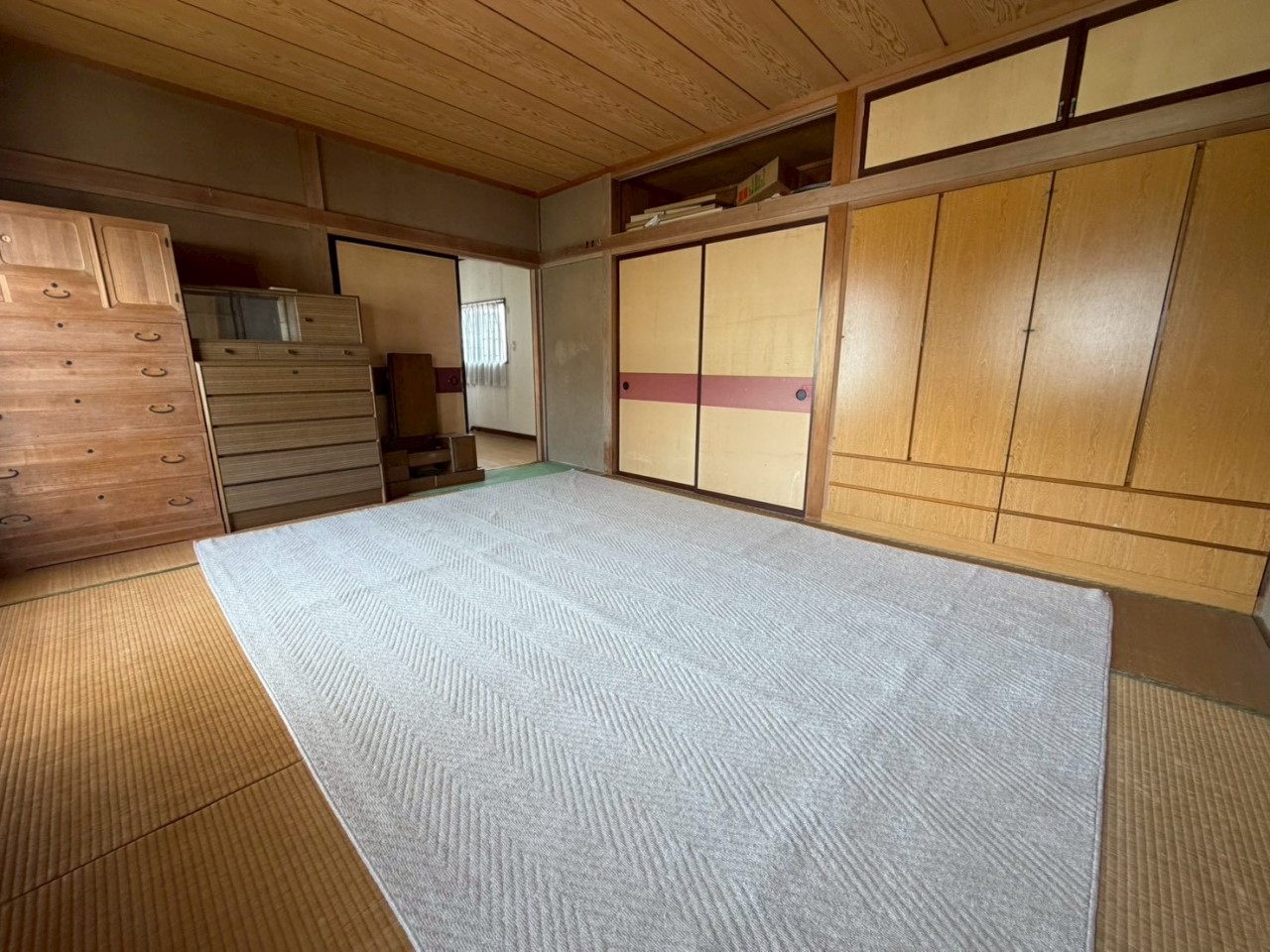 【和室】埋込収納があるお部屋です♪