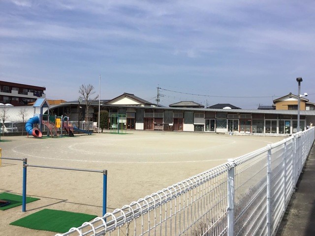 中河原こども園(400m)-平日7:00-19:00まで預かり可能で、共働きのご家族の強い味方となります