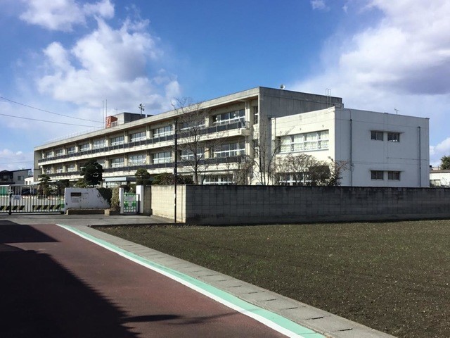 高崎市立新町第二小学校(600m)-地域に根ざした落ち着いた環境の中、子どもたちが元気に通学しています