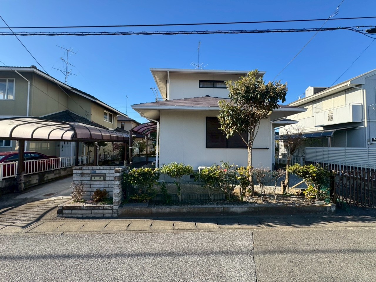 東道路のため、朝日が入りやすいです♪