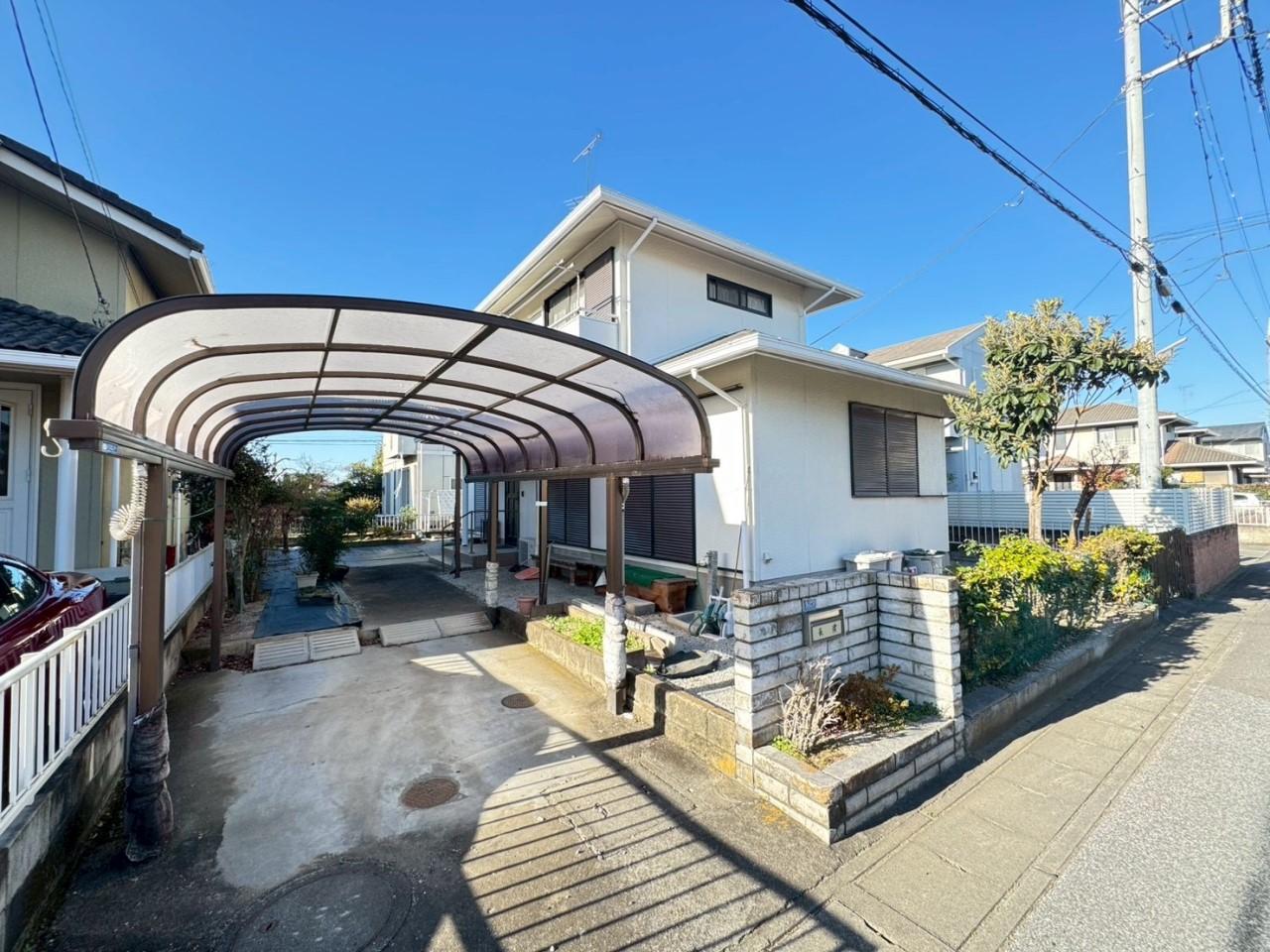 お車1台分のカーポートもございます♪