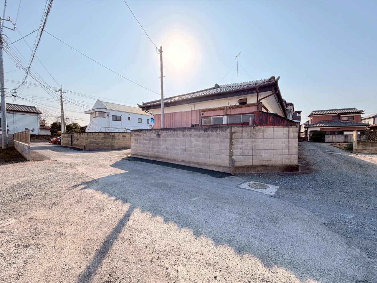 【外観】採光、風通しに優れた物件です♪  建物の北北西側から撮影