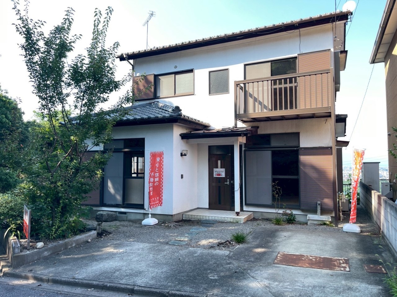 【外観】南、西の2方向道路に面した立地で日当たり・眺望良好♪※2026年6月撮影