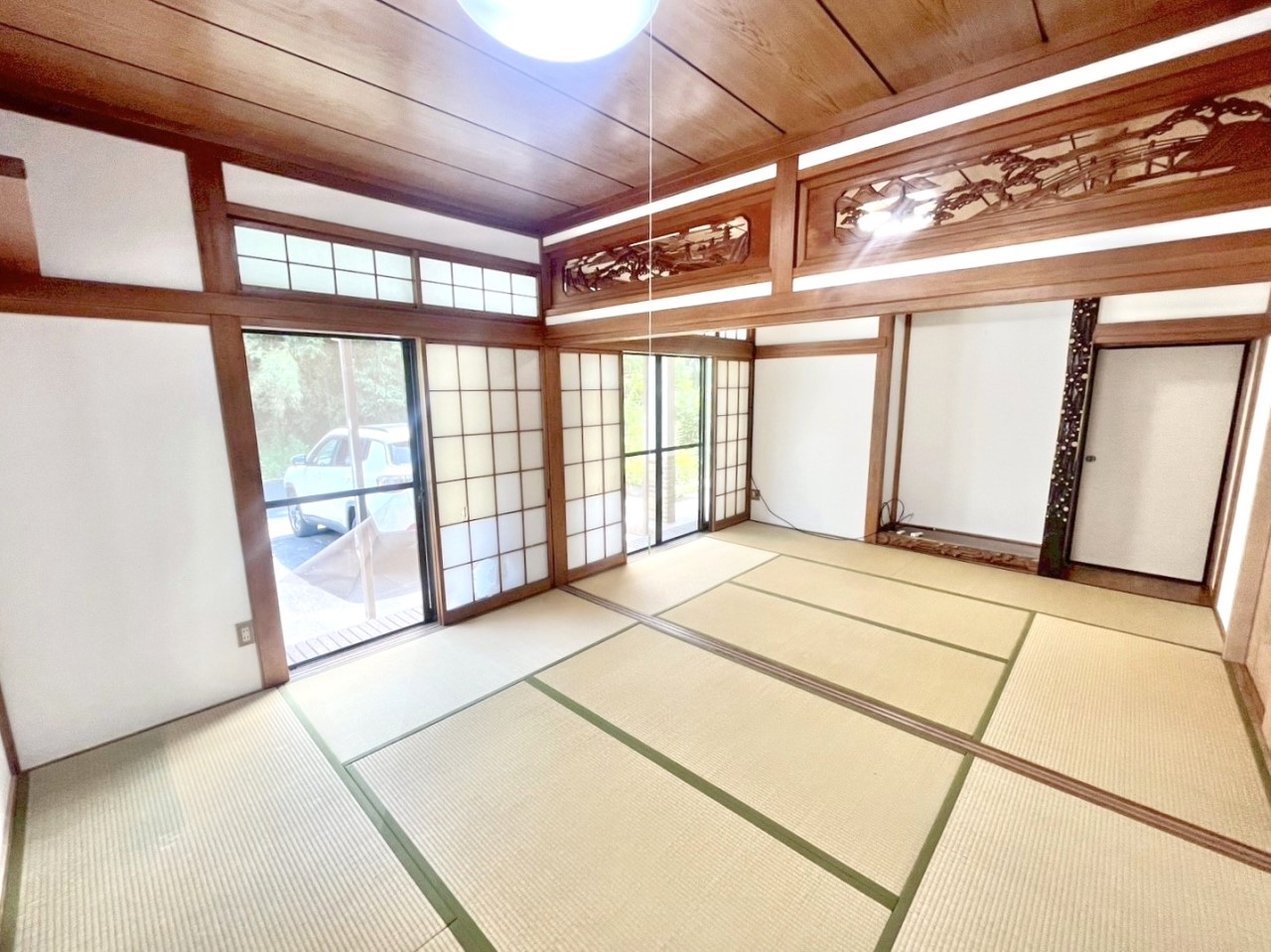 【2階和室】畳にはリラックス効果があるといわれています。落ち着いたお部屋でお昼寝にも最適です♪