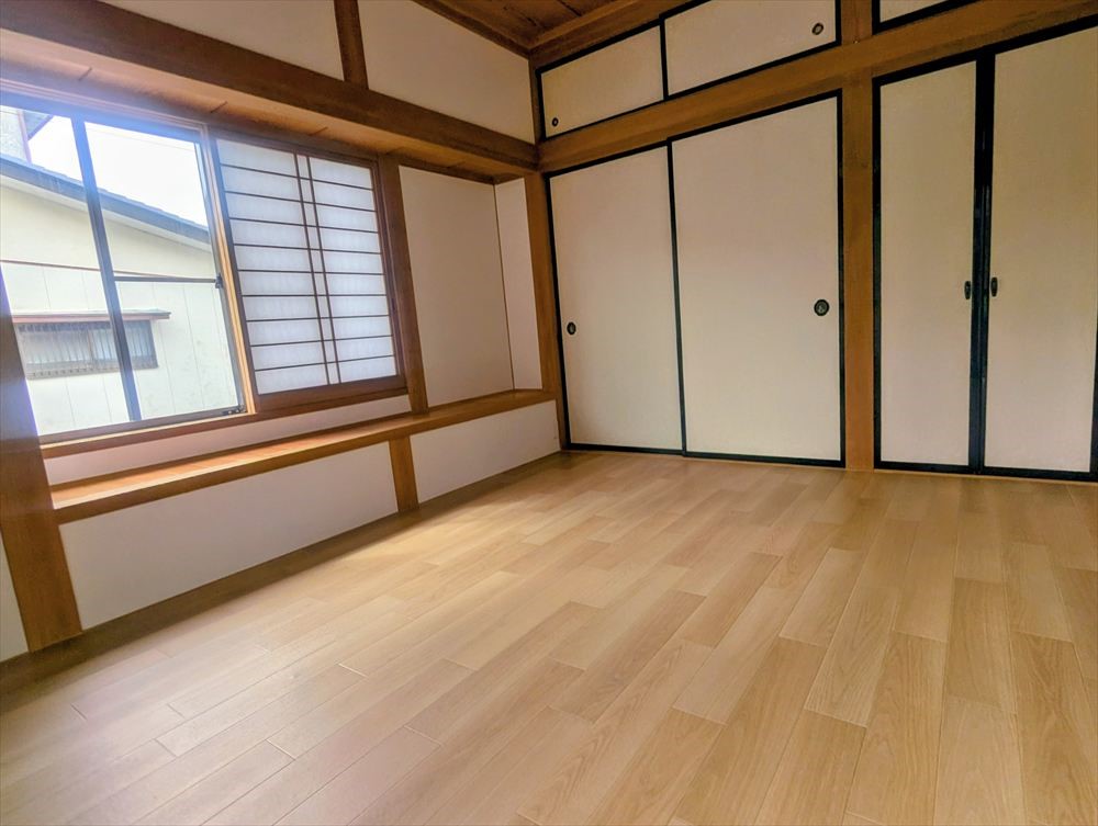 【１F洋室】※リフォーム後の写真です（2026年3月撮影）内装リフォームで綺麗になりました♪