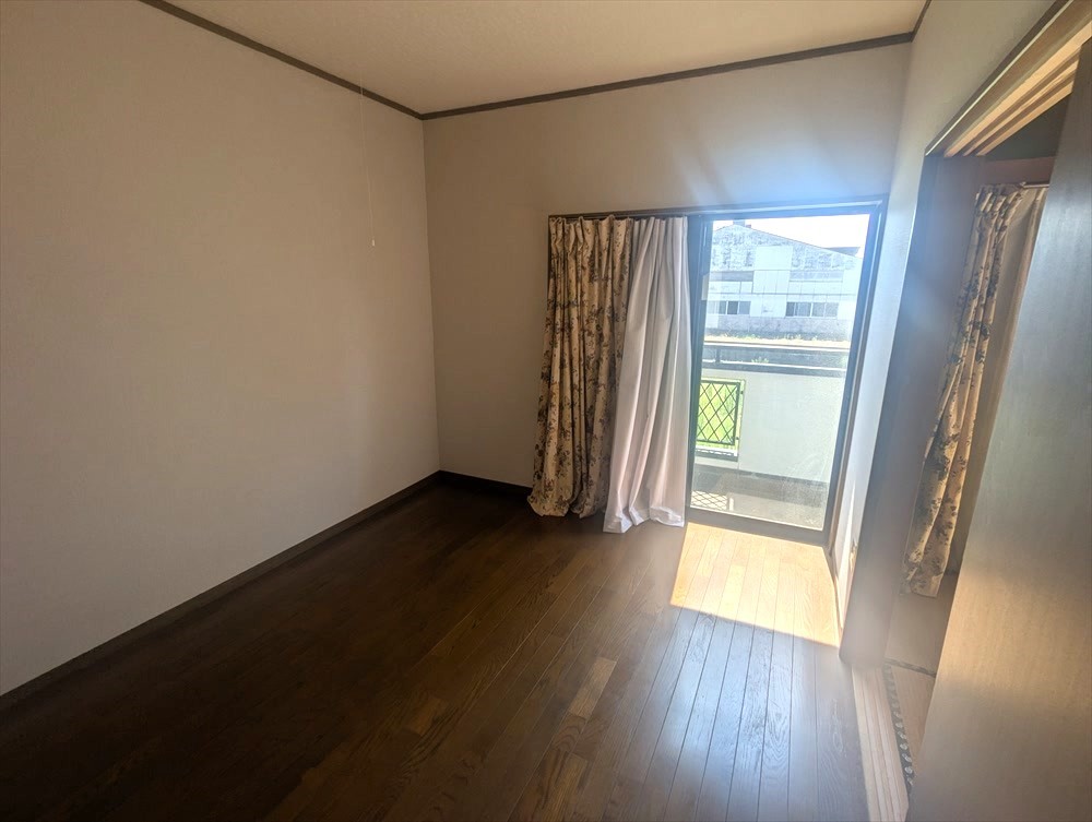 ※現況販売となります（2025.10月撮影）■２F、6帖の洋室