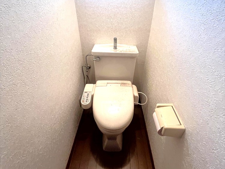 ウォシュレット付きのトイレ♪※現況販売となります。（2025.9月撮影）