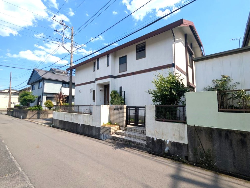 【外観】豊浦小学校まで徒歩10分！毎日のお子様の通学も安心です（＾＾）  