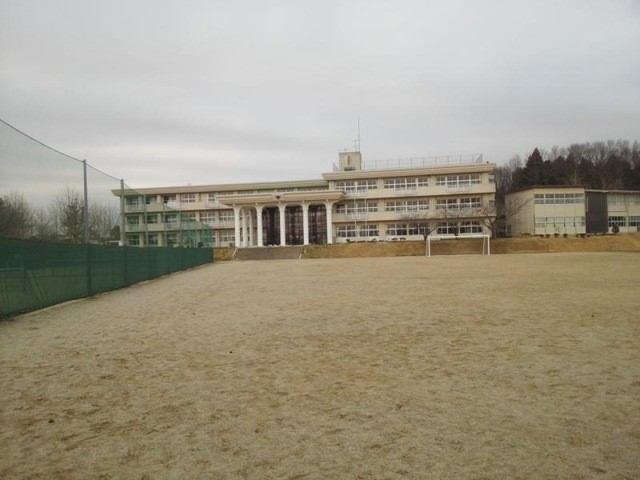 常陸太田市立世矢中学校(2600m)-常陸太田市立世矢中学校まで徒歩33分（約2600