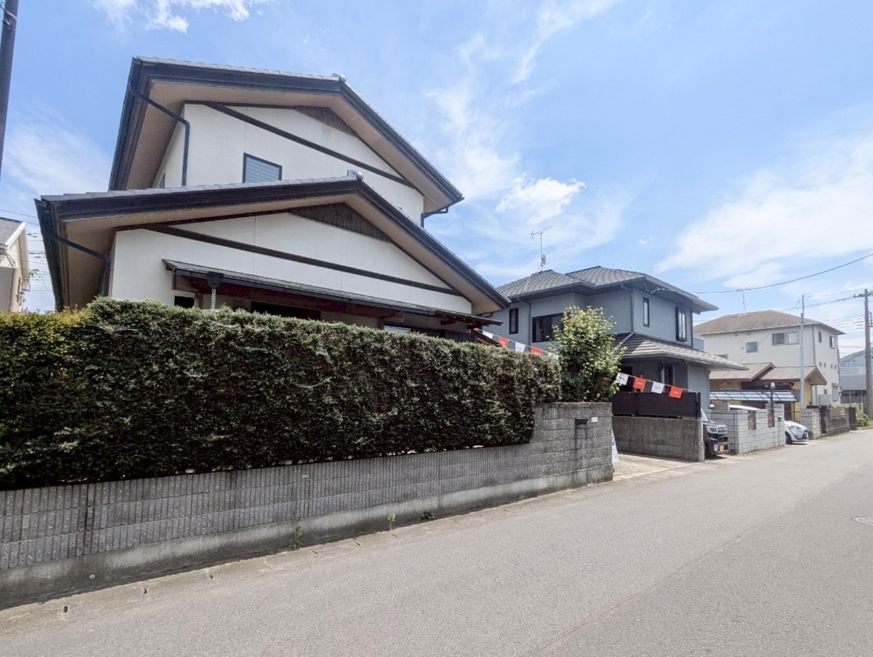 【外観】周辺環境充実＆4SDK♪前面道路も広く駐車もしやすい♪当店までお気軽にお問い合わせください(^^)/