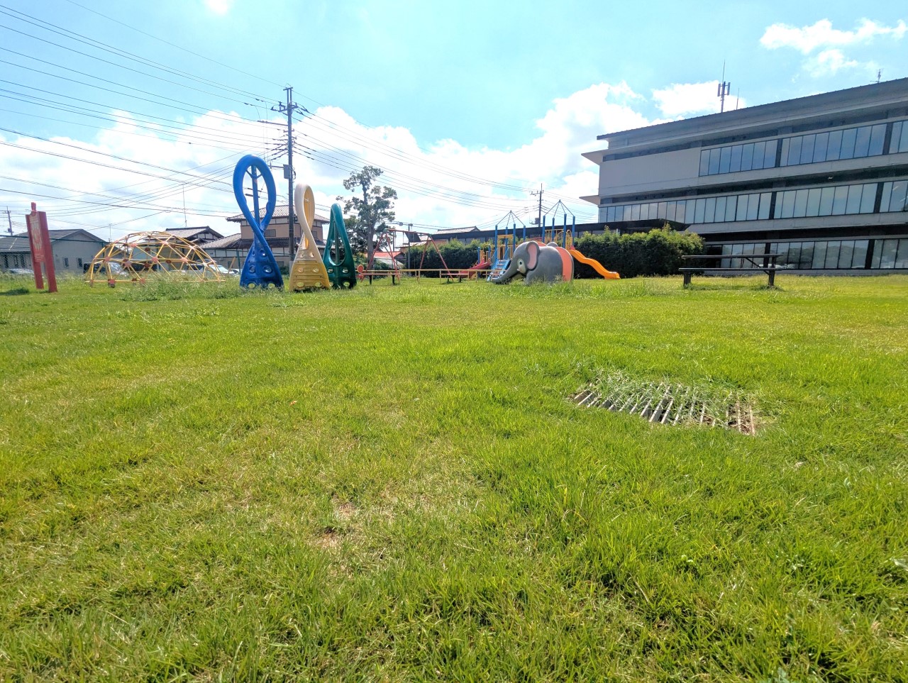 スタジイ広場(1000m)-遊具がある大きな公園まで徒歩13分♪