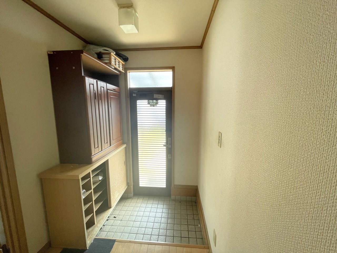 家族の靴がたくさんしまえる下駄箱付き！※2025年6月撮影