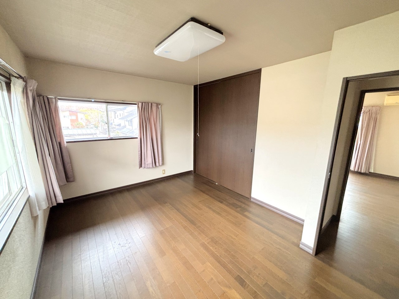 2階　北側洋室　※2025年12月撮影（リフォーム前写真）