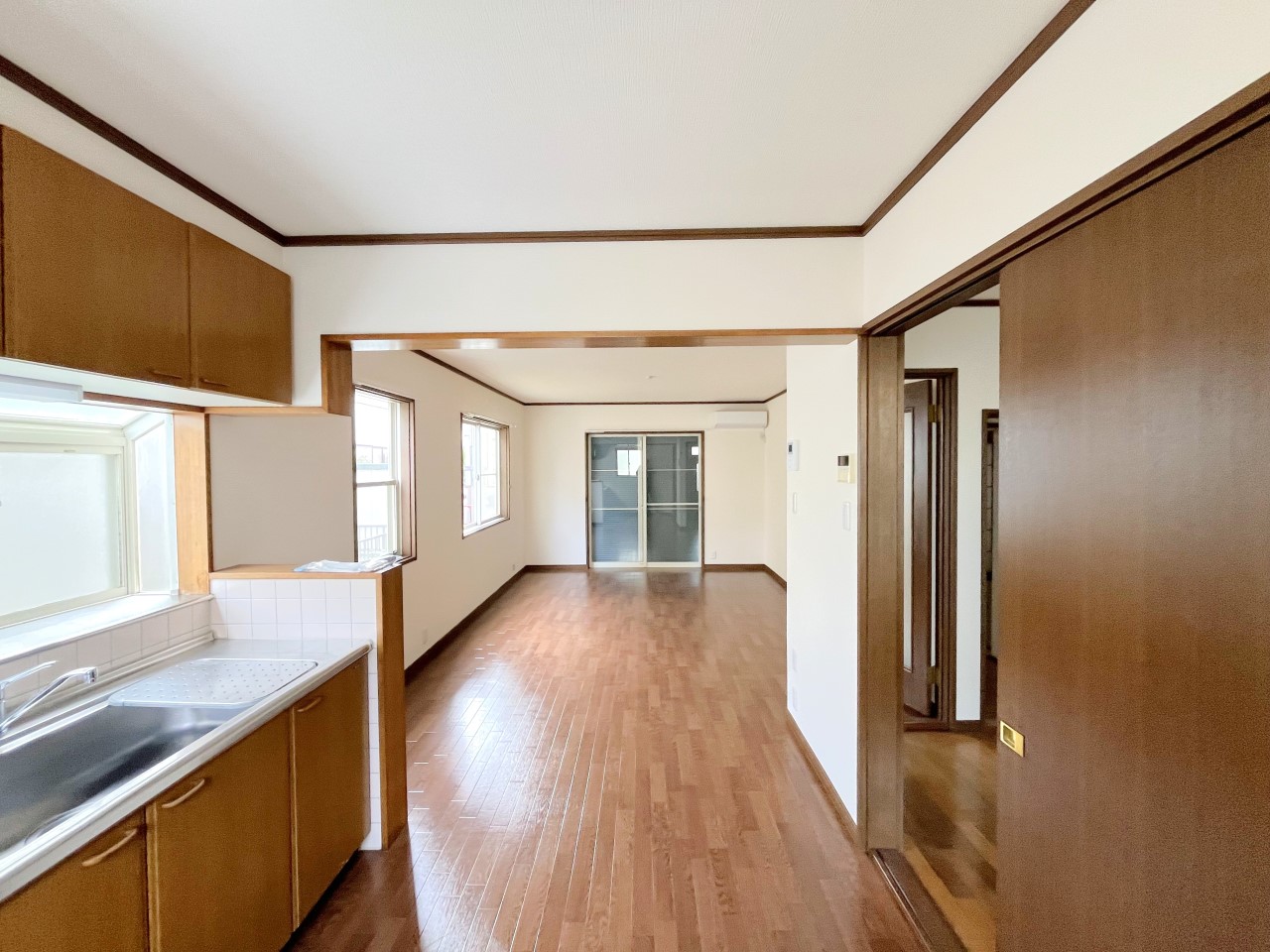 家具の配置がしやすい縦型リビング！※2025年11月撮影