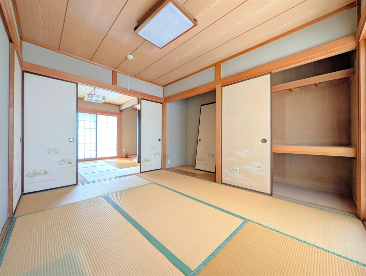 ■1階北側和室■収納付きの6帖の和室です！続き間の和室と合わせると10帖の広々空間になります！(2026年6月撮影)