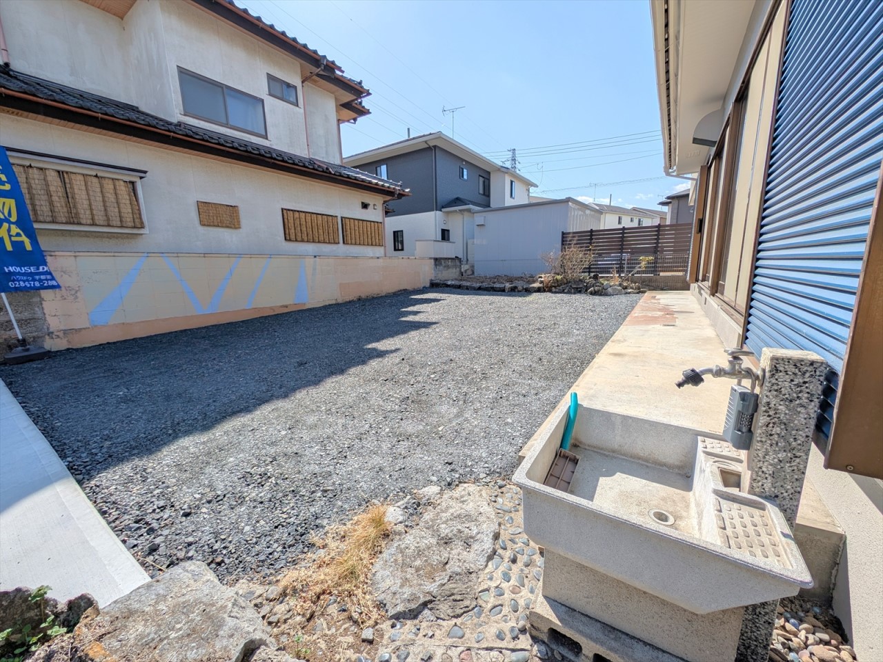 お庭には外水道もございます！外仕事や車の洗車の際などに嬉しい仕様です♪(2026年3月撮影)※リフォーム後