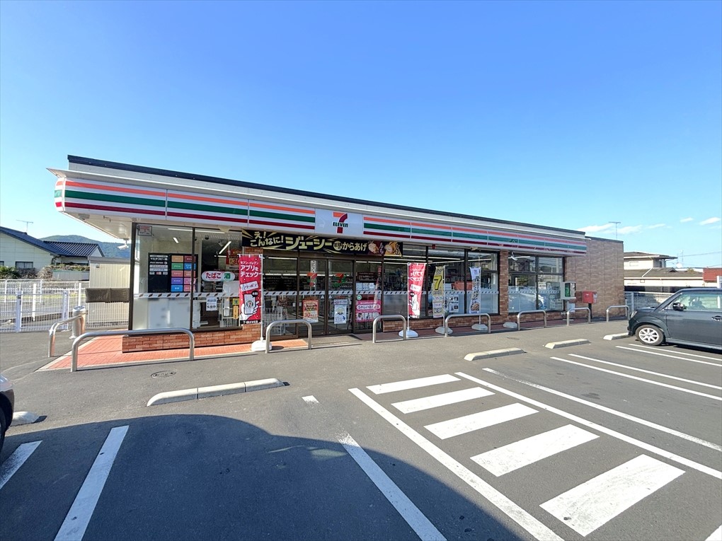 セブンイレブン岩舟和泉店(1100m)-