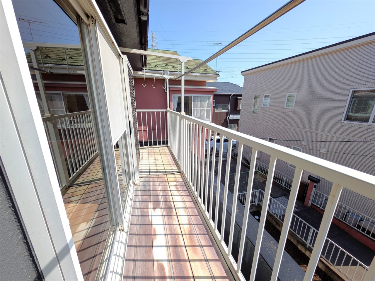 南向きの陽当たり良好なバルコニーなのでお洗濯物が良く乾きます♪(2026年3月撮影)※リフォーム中写真