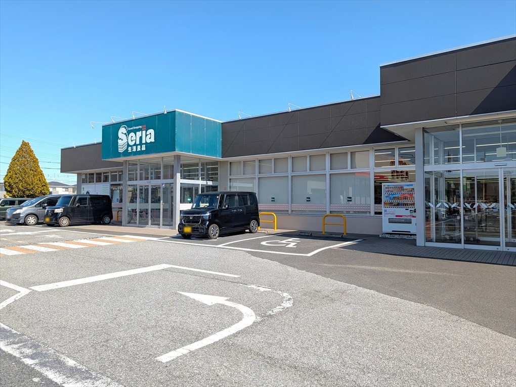 セリアおもちゃのまち店(2400m)-