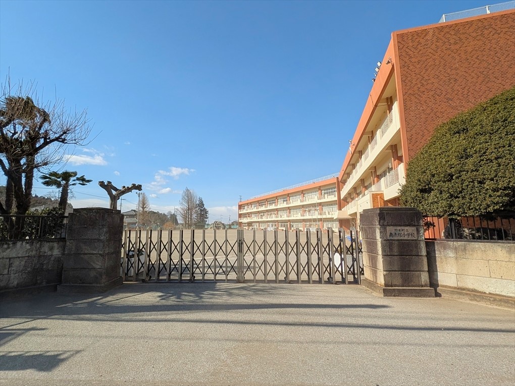 南赤塚小学校(1200m)-