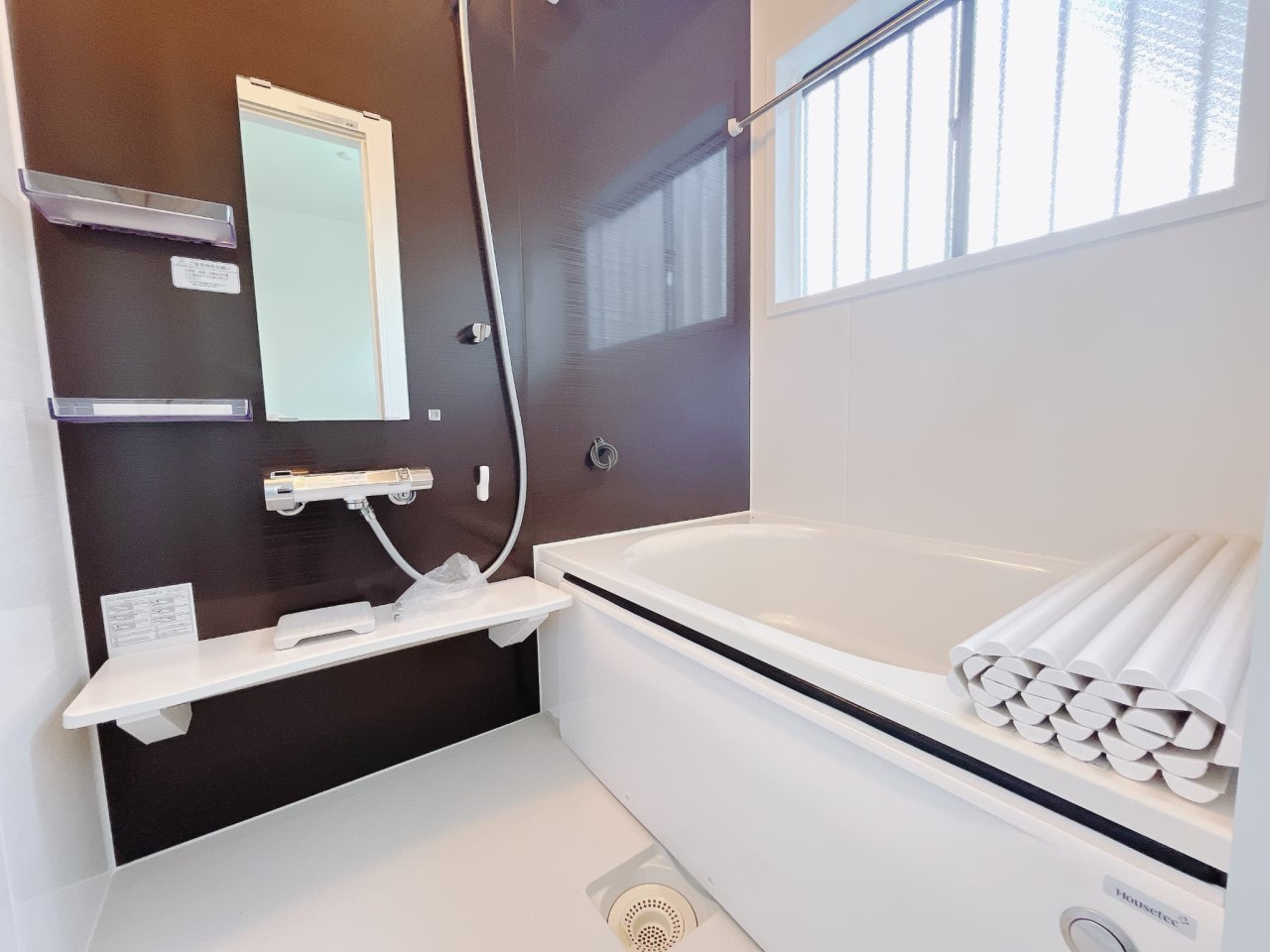 *. 浴室 .*  浴室乾燥機が付いており、カビ対策バッチリです♪
