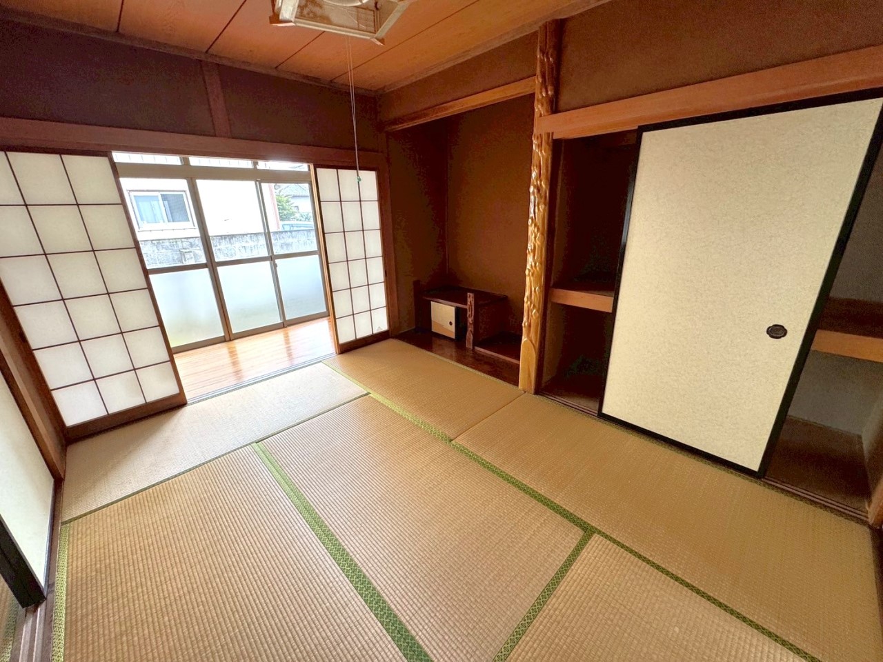 *. 和室 .*※リフォーム前写真  洋室では感じることのできないくつろぎのスペース…お子様とのお昼寝にもピッタリです(*^_^*)