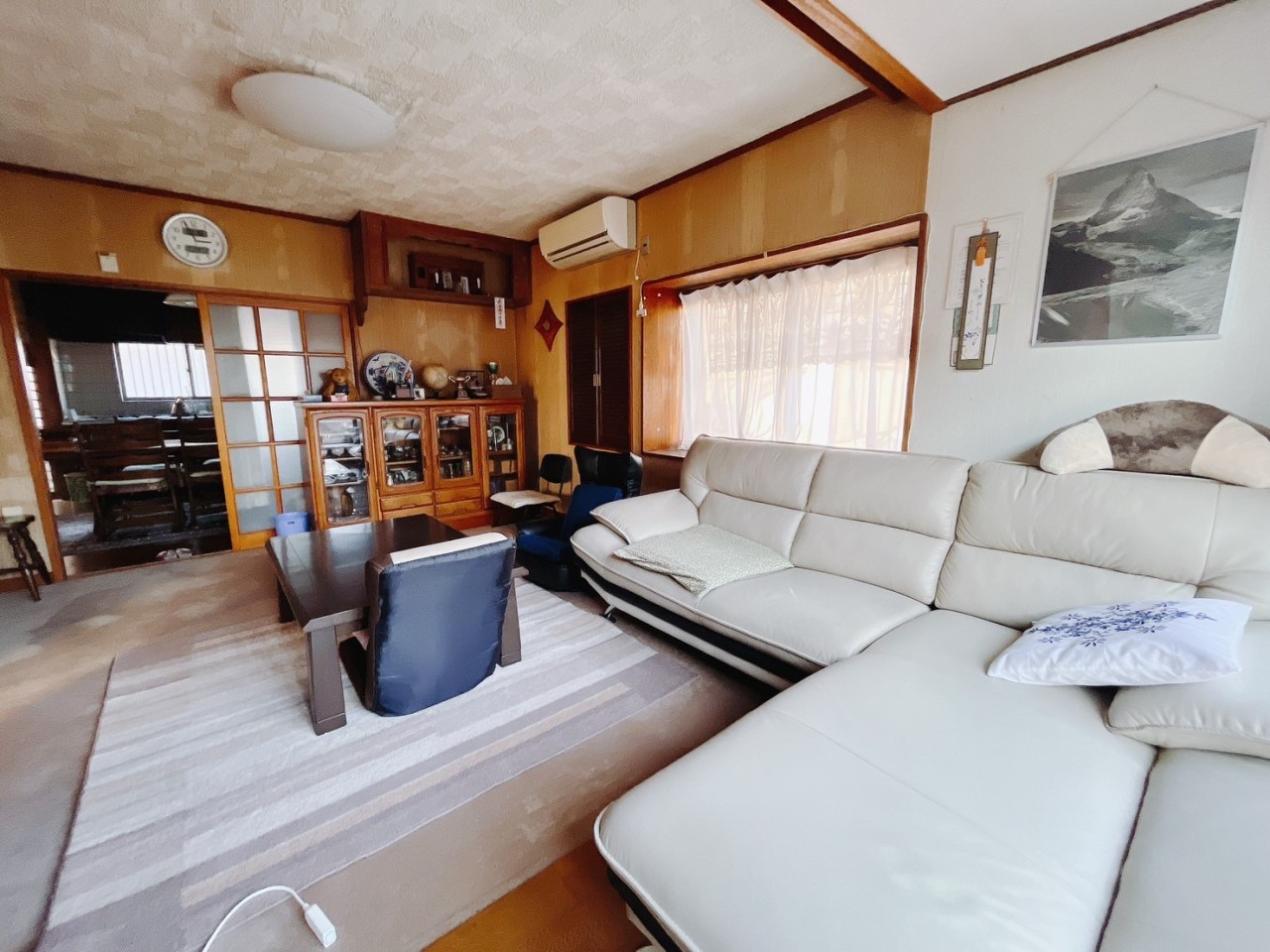 【リビング】ソファを置いて家族でくつろぐことができます♪  ※家具小物は撤去します