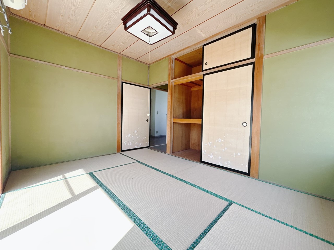 【和室】お部屋に優しい光が差し込みます＾＾