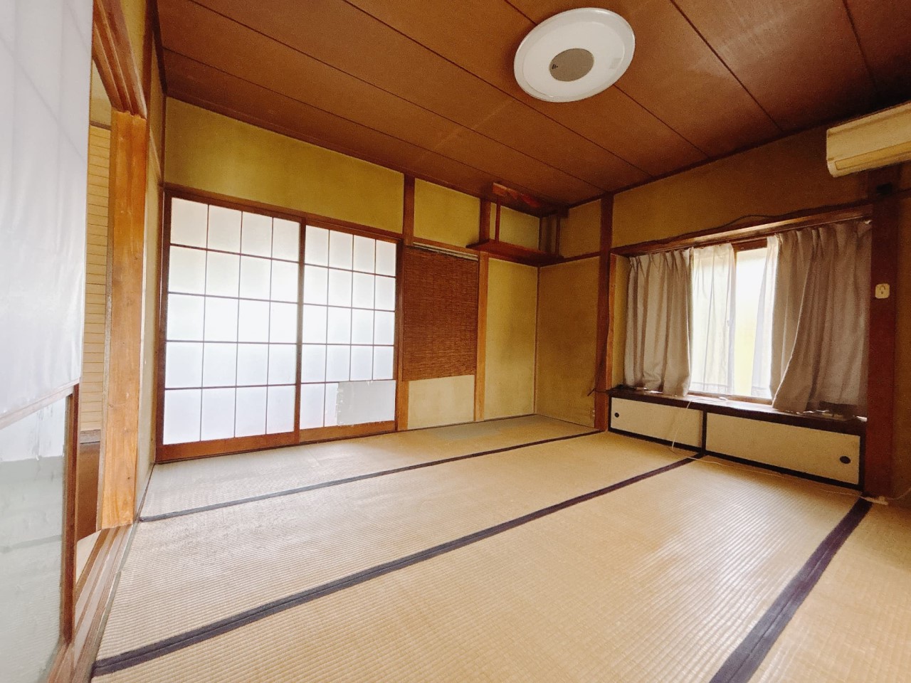 【和室】キッチンと繋がっているお部屋です♪