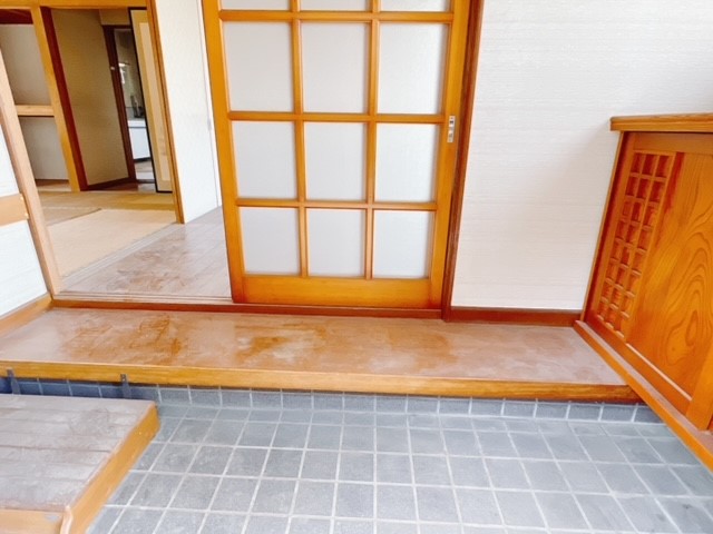 【玄関】