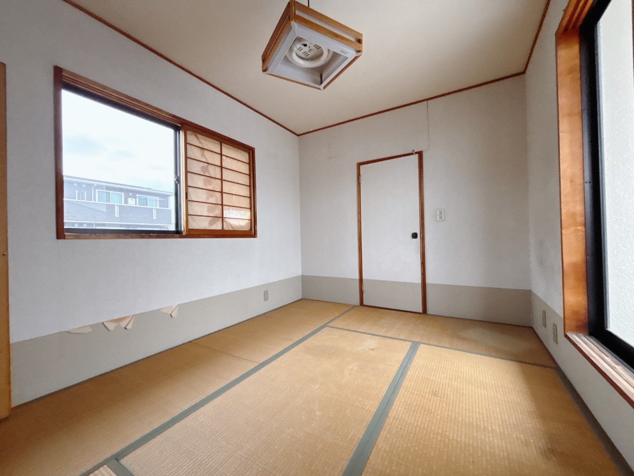 【和室】優しい光の入る和室でのんびりとくつろげます♪