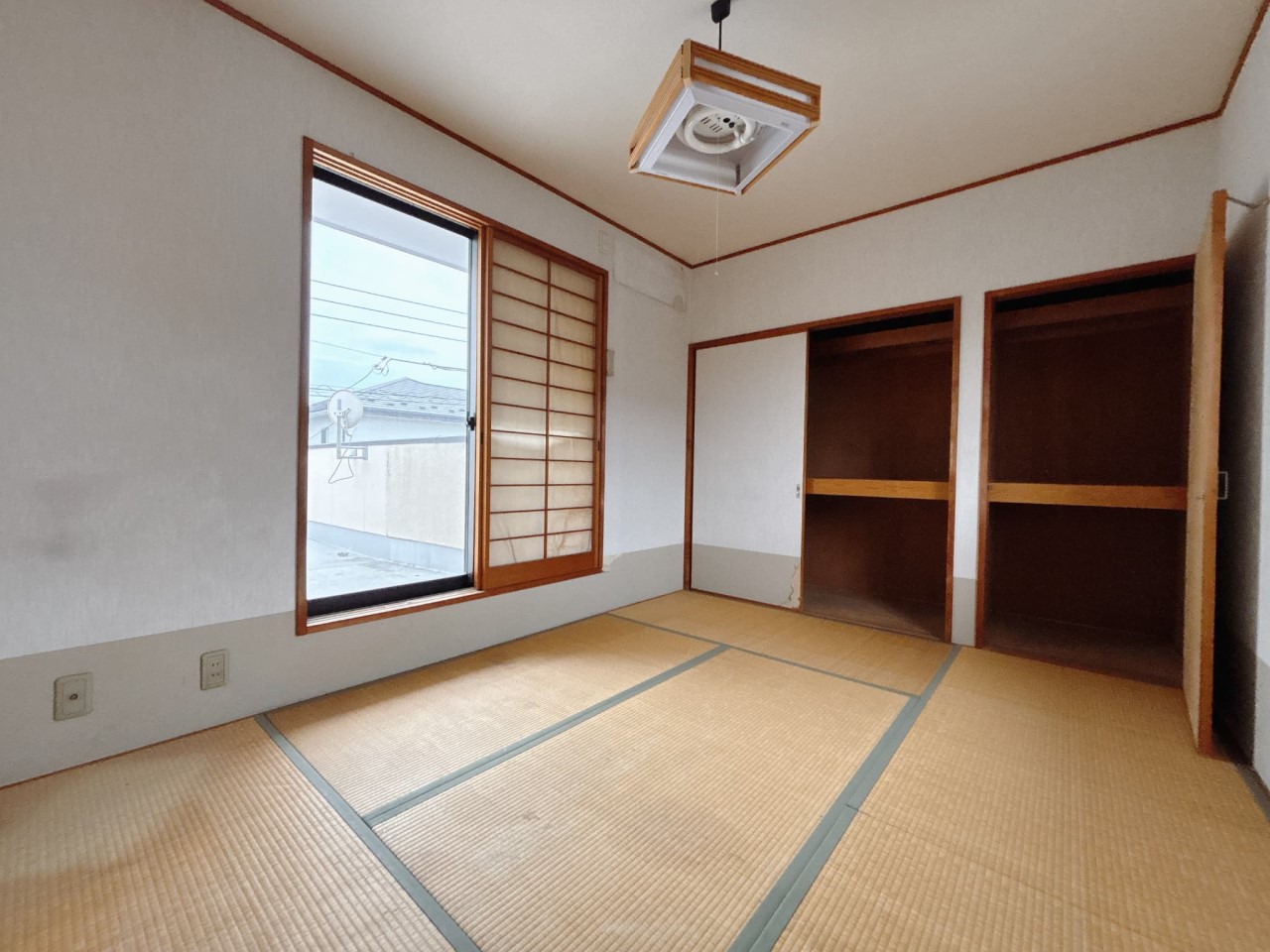 【和室】押入にはお布団や季節物などが収納できます♪
