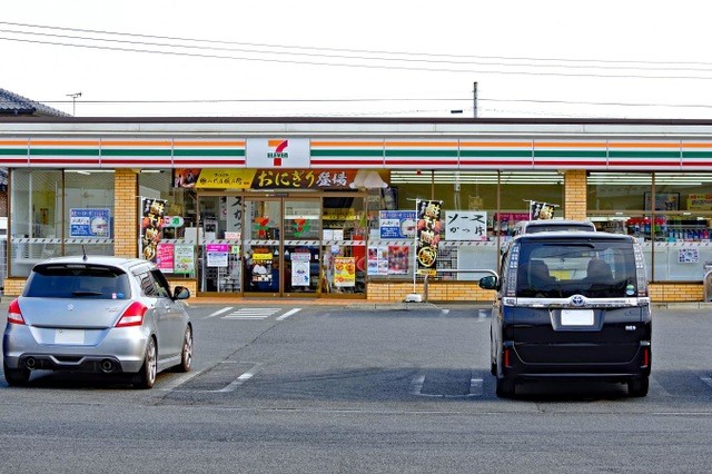 セブンイレブン群馬桐原店(260m)-徒歩約4分