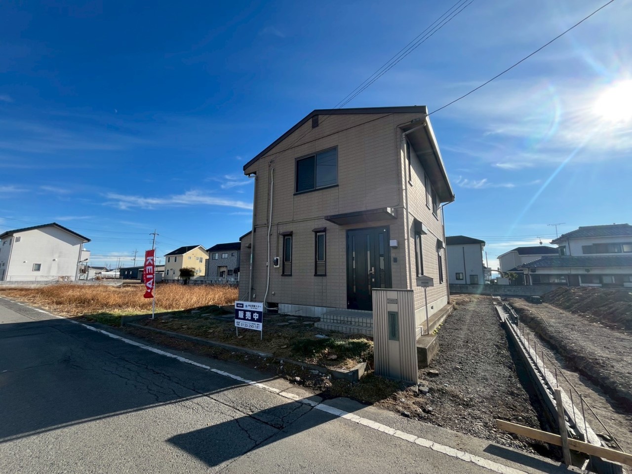 【外観】門柱・ポストもございます♪