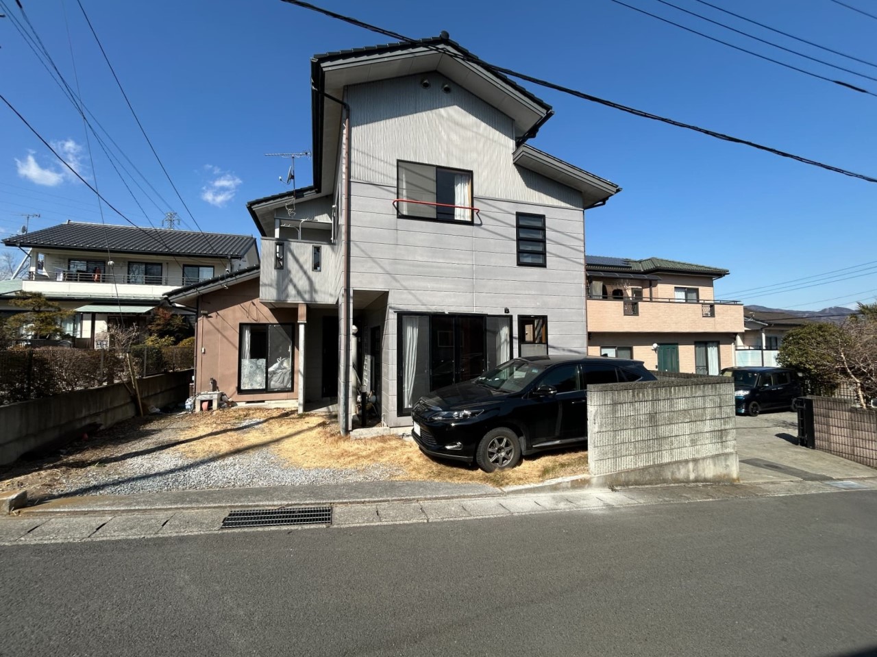 【外観】南東道路、日当たり良好◎