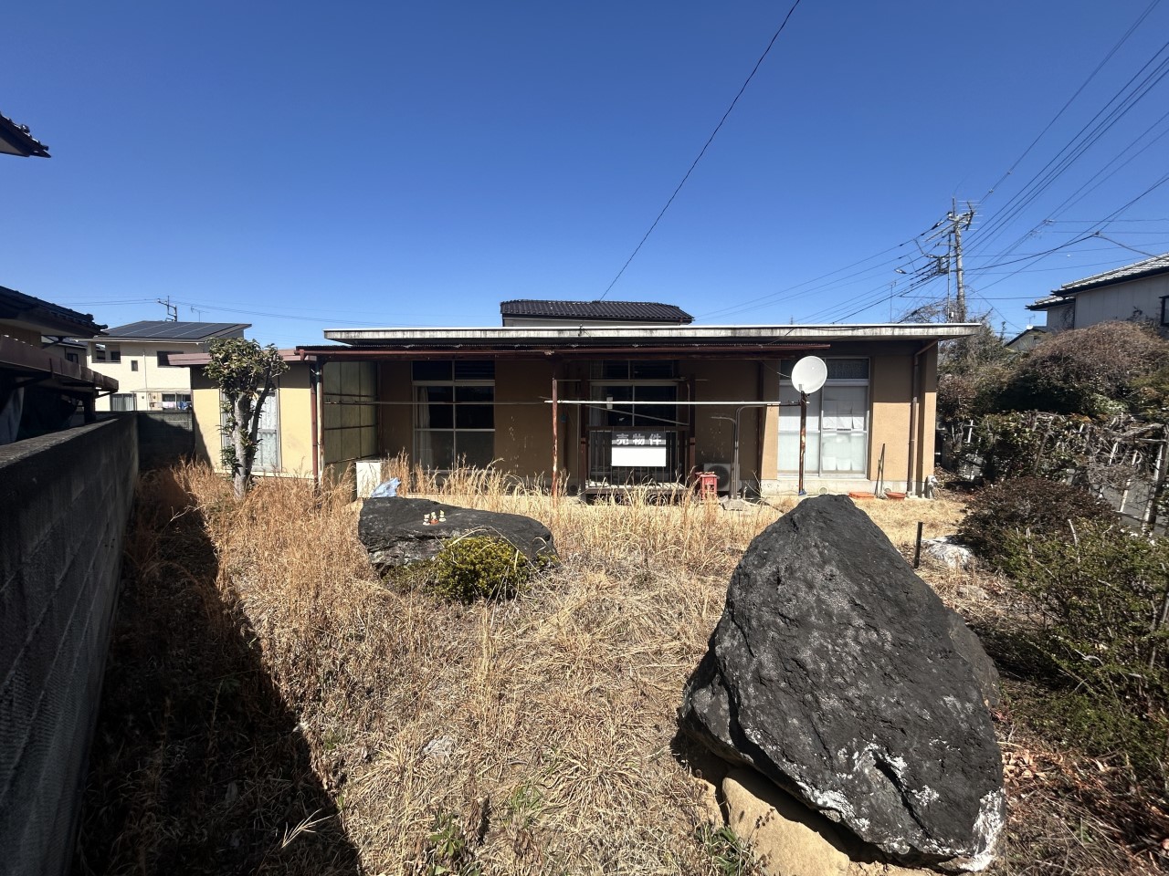 【外構】駐車場とは別にお庭もございます。家庭菜園なども楽しめます♪