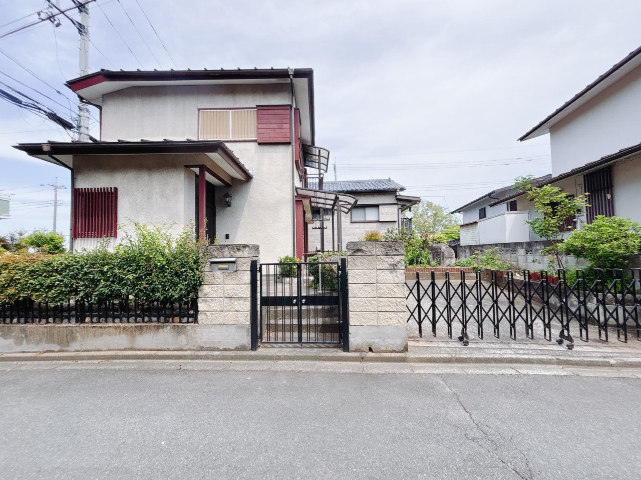 【外観】大型分譲地のため、整った街並み♪