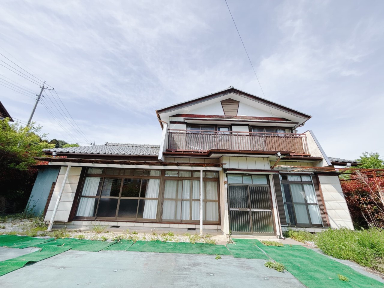 【外観】敷地面積は約130坪、ゆとりある広さ！