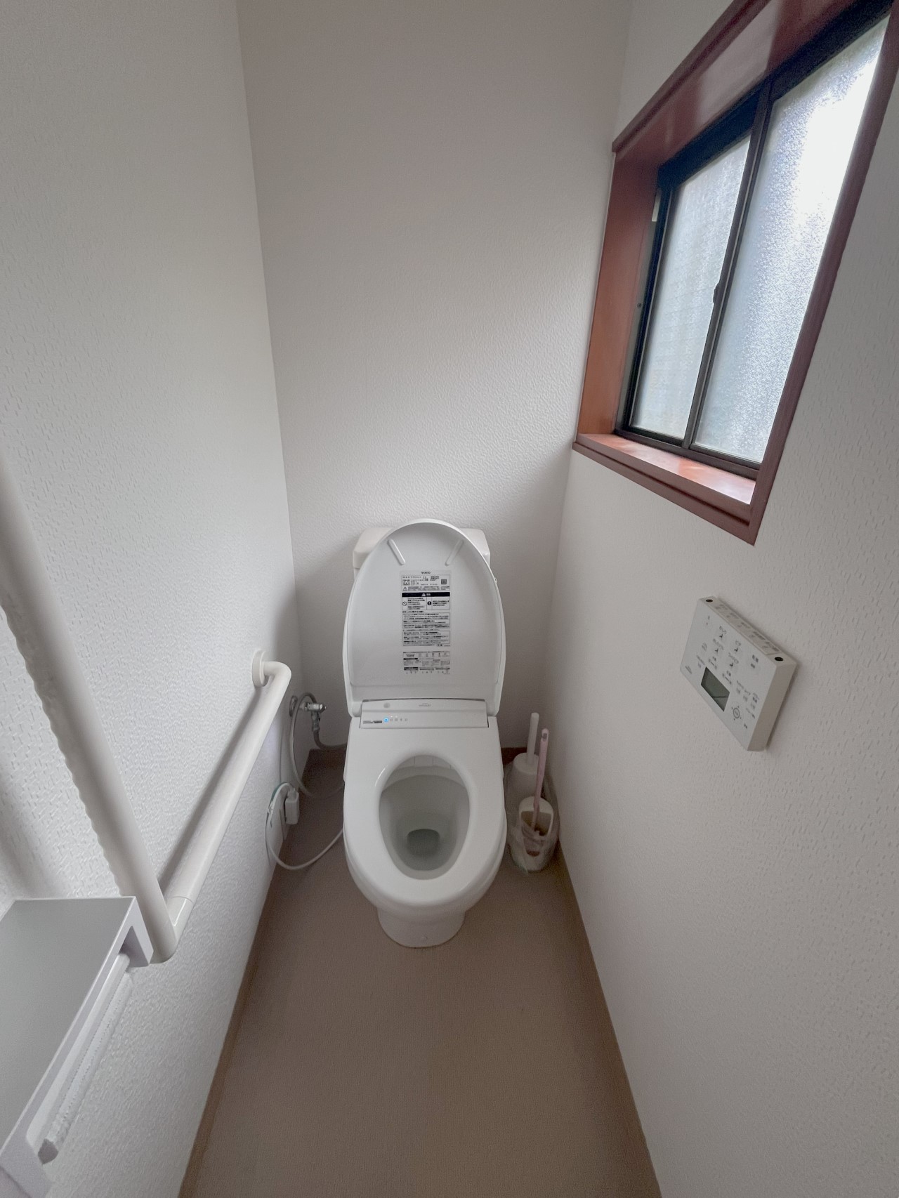 トイレは交換予定です！！※リフォーム前の写真です。（２０２５．９月撮影）