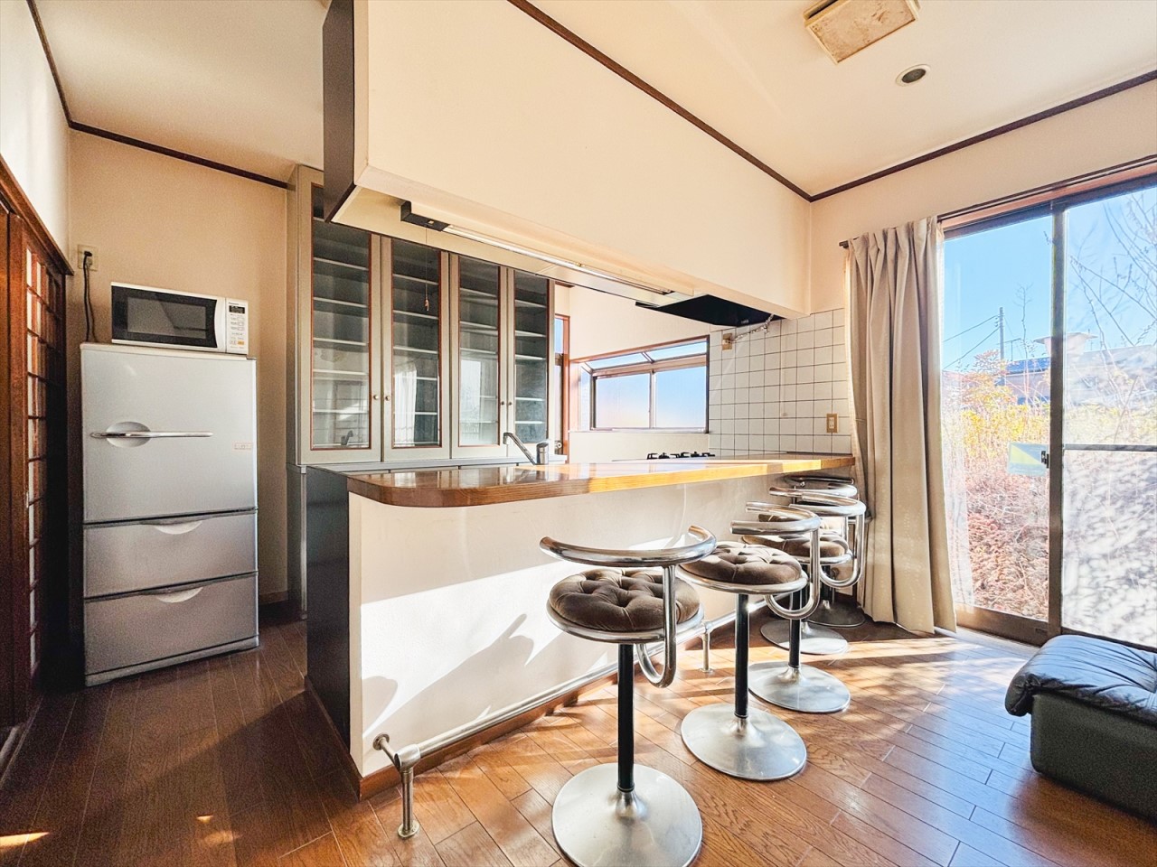 【キッチン】対面式キッチンで料理をしながらリビングを見渡せます！（2026年1月撮影）