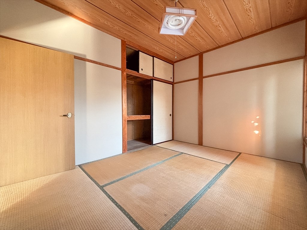 【２F和室】収納付きの6帖和室です♪（2026年2月撮影）※リフォーム前写真
