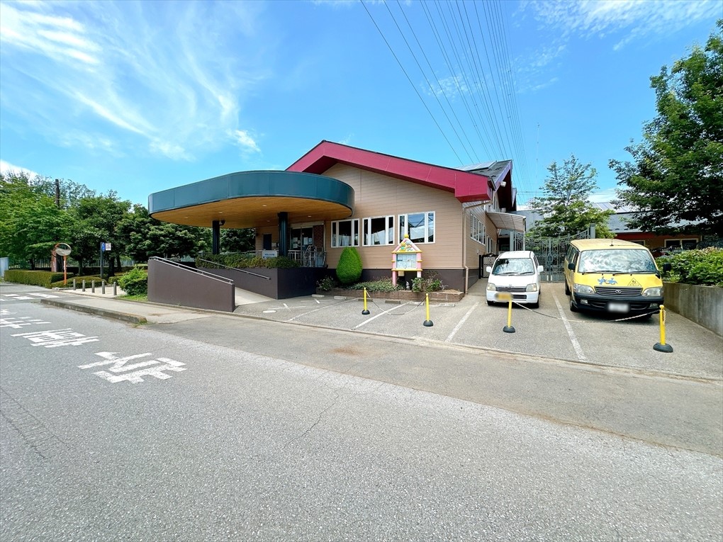 認定こども園第二薬師寺幼稚園(750m)-「心身ともに健康で豊かな人間性と幅広い経験をもちどんなときにも人間としてたくましく生き抜く力をつける」を教育理念とする認定こども園です♪